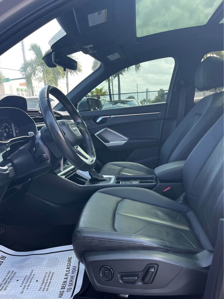 2021 Audi Q3 — photo 6