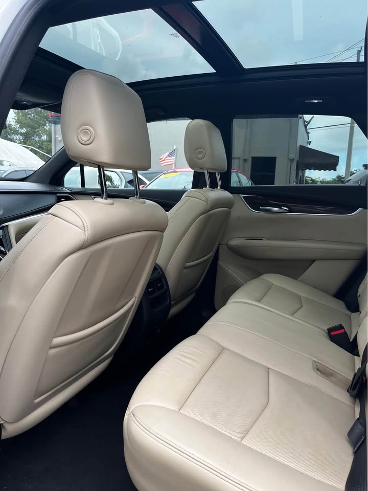 2018 Cadillac XT5 — photo 10