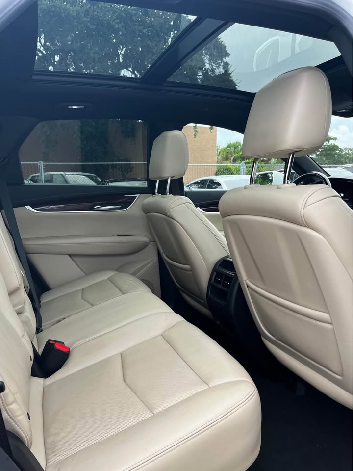 2018 Cadillac XT5 — photo 11