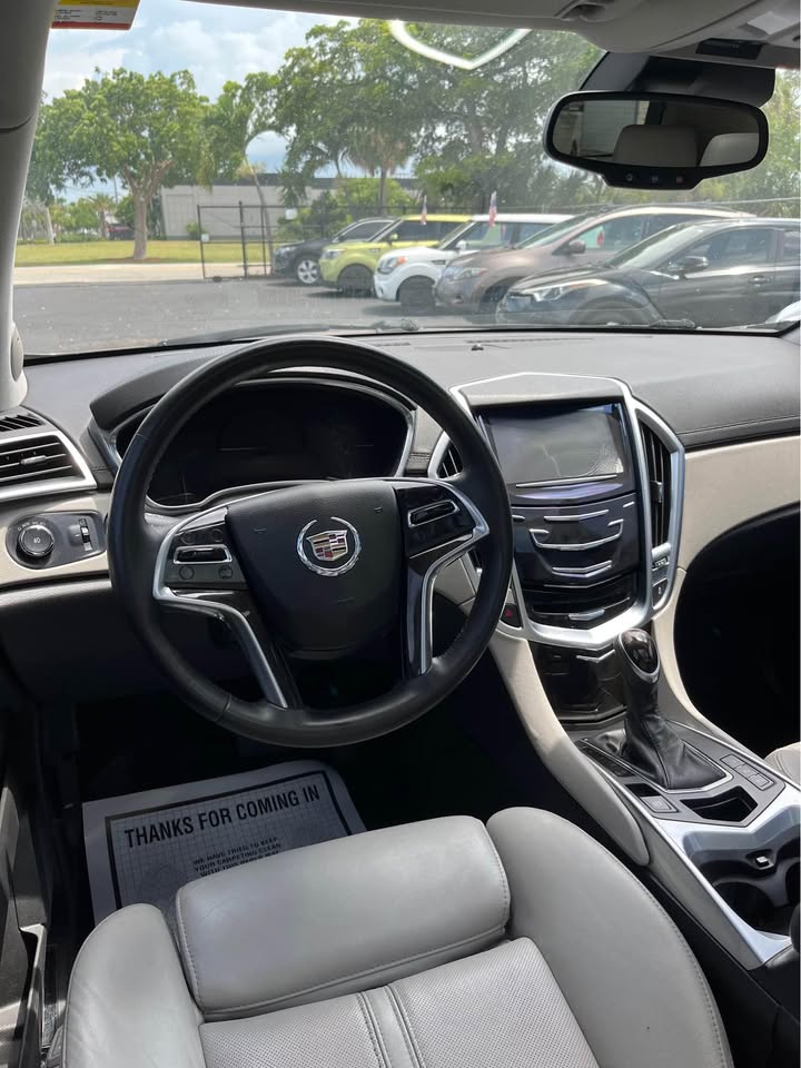 2015 Cadillac SRX — photo 8