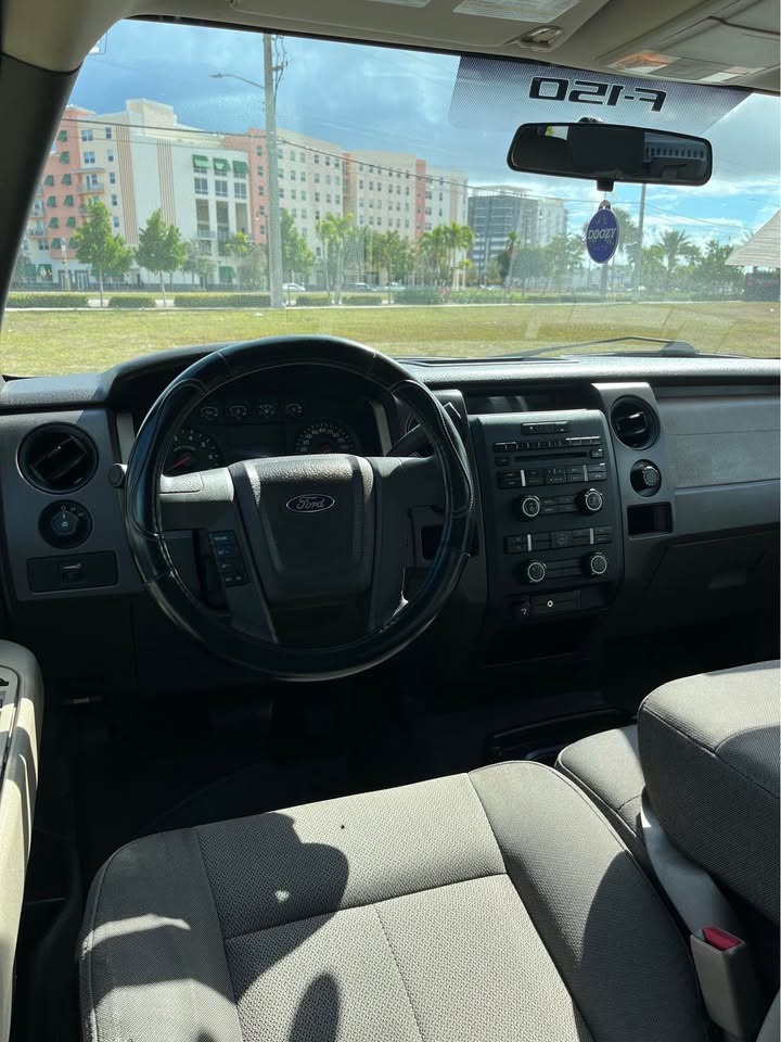 2011 Ford F-150 — photo 7