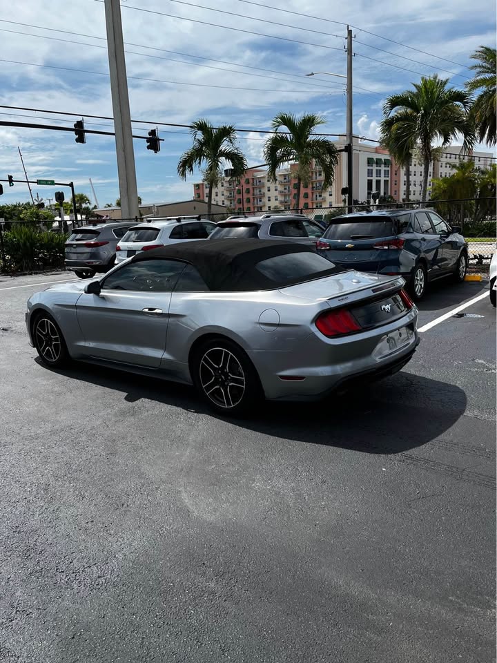2021 Ford Mustang — photo 5