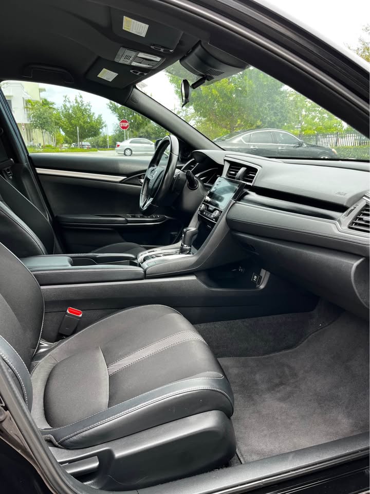 2021 Honda Civic — photo 9