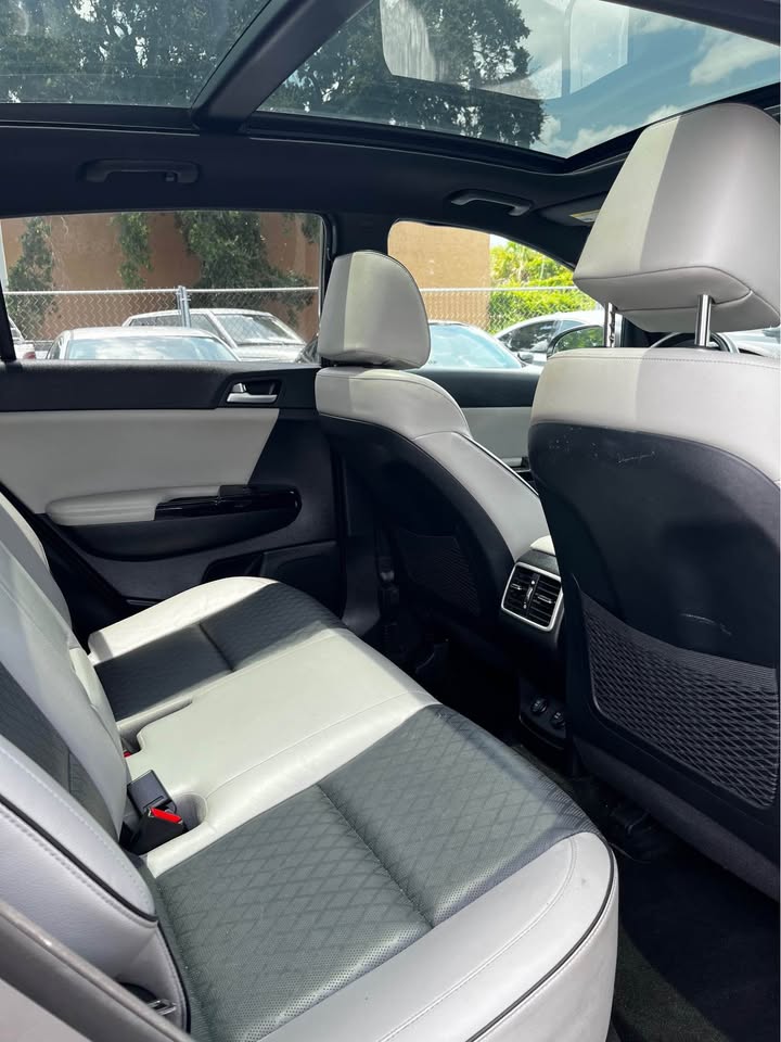 2017 Kia Sportage — photo 10