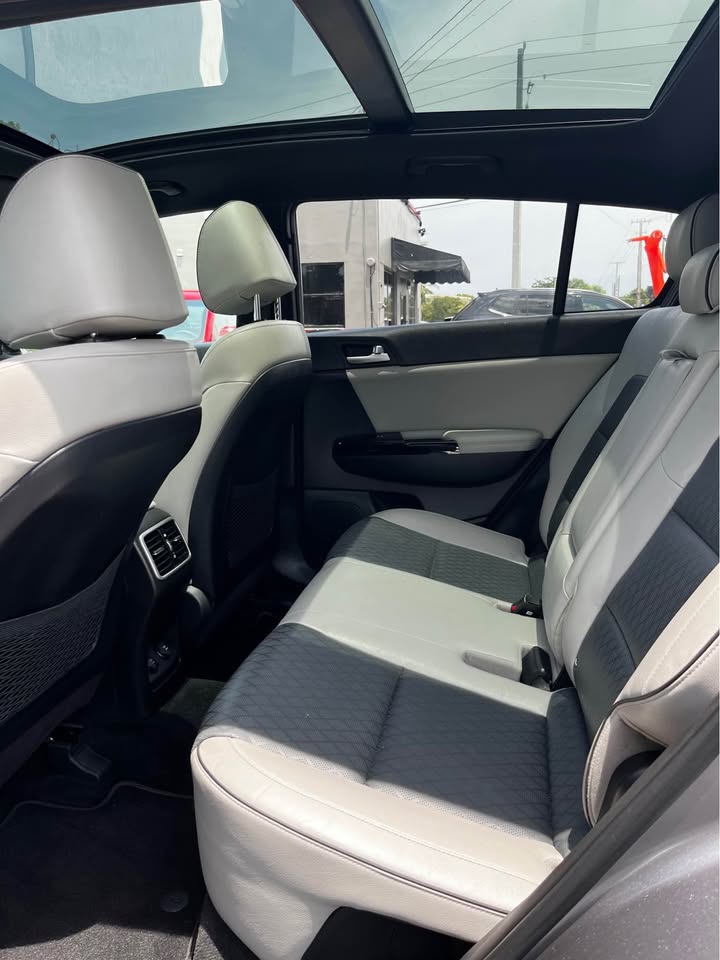 2017 Kia Sportage — photo 7