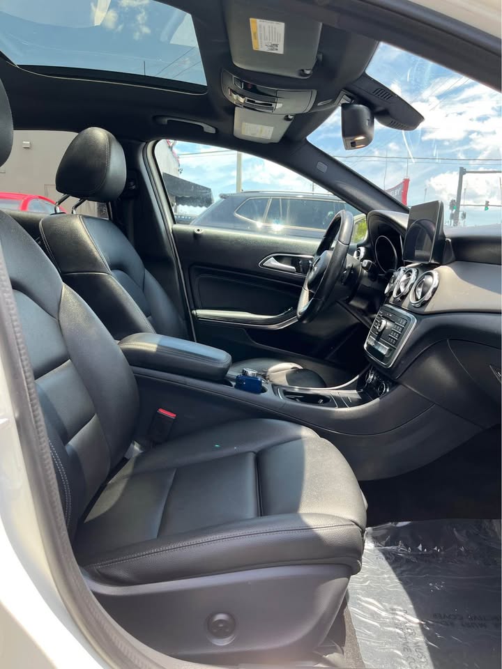 2018 Mercedes-Benz GLA 250 — photo 9