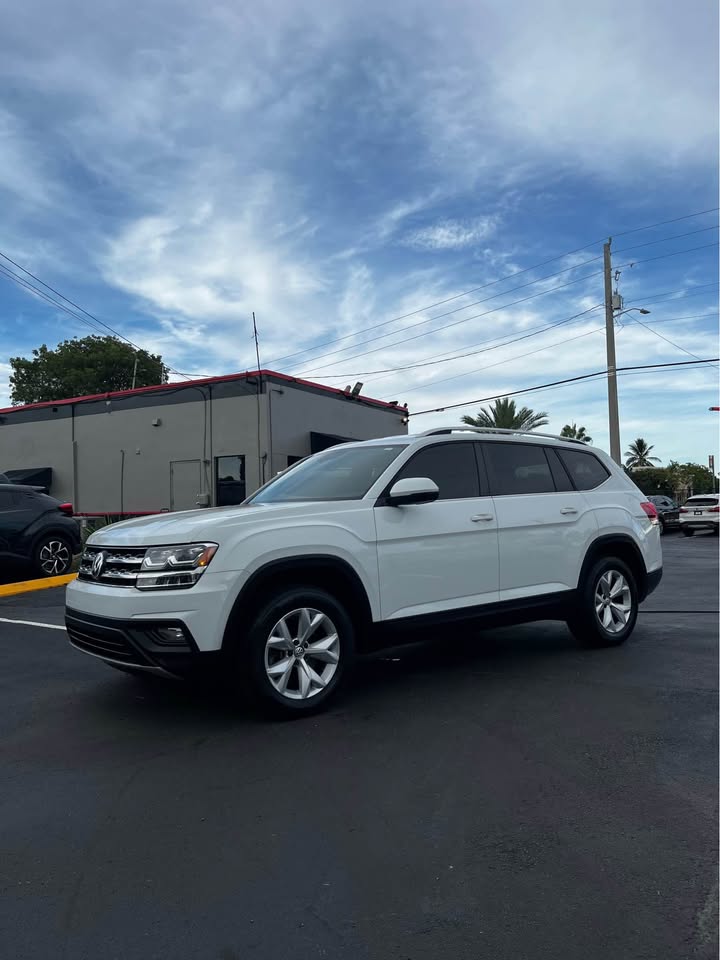 2018 Volkswagen Atlas — photo 3